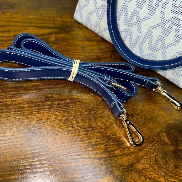 Noble Exchange NX Signature Print Padlock Tote Satchel Handbag blue / white - Picture 8 of 8